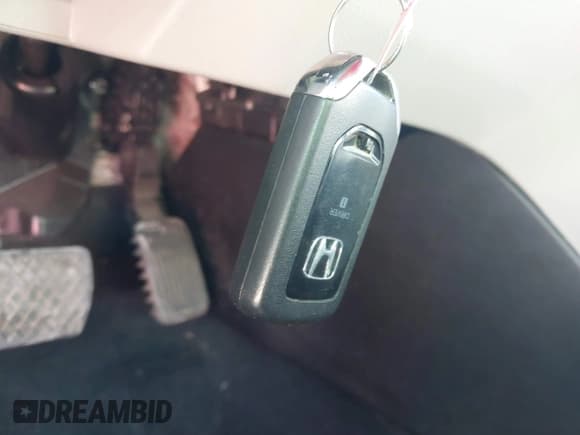 ✅ 2015 Honda Accord EX-L • VIN: 1HGCR2F81FA182002 • Lot: 43343552. Listed on IAAI with 135,341 mi. Free auction sales archive from the USA and detailed vehicle history report at DreamBid. Image 11.