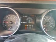 ✅ 2018 Ford Mustang EcoBoost Premium • VIN: 1FATP8UH2J5110081 • Lot: 91576915. Wystawiony na Copart z przebiegiem 85 896 mil. Bezpłatny archiwum sprzedaży aukcyjnych z USA i szczegółowy raport historii pojazdu na DreamBid. Zdjęcie 9.