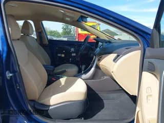 ✅ 2013 Hyundai Elantra GLS • VIN: KMHDH4AE2DU522361 • Lot: 43368006. Listed on IAAI with 109,810 mi. Free auction sales archive from the USA and detailed vehicle history report at DreamBid. Image 5.