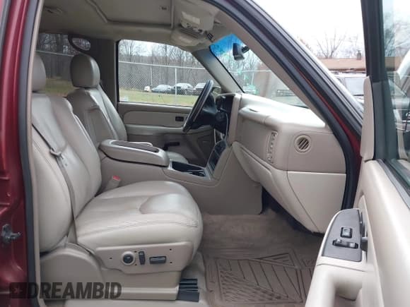 ✅ 2003 Chevrolet Tahoe Z71 • VIN: 1GNEK13Z43R259405 • Lot: 43772746. Wystawiony na IAAI z przebiegiem 154 776 mil. Bezpłatny archiwum sprzedaży aukcyjnych z USA i szczegółowy raport historii pojazdu na DreamBid. Zdjęcie 5.