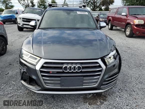 ✅ 2018 Audi SQ5 Premium Plus • VIN: WA1A4AFY7J2009628 • Lot: 71949005. Wystawiony na Copart z przebiegiem 122 905 mil. Bezpłatny archiwum sprzedaży aukcyjnych z USA i szczegółowy raport historii pojazdu na DreamBid. Zdjęcie 5.