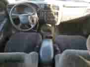 1999 Chevrolet Blazer LS z VIN 1GNDT13WXX2119758, wystawiony jako Copart lot #76240964 z przebiegiem 162 369 mil mil oraz Szkoda całkowita • Salvage title. Historia ofert i sprzedaży dostępna na DreamBid. Obrazek 8.