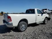 ✅ 2022 Ram 2500 Tradesman • VIN: 3C6MR5AJ9NG272763 • Лот: 71840645. Опубликован ранее на Copart с пробегом 6 137 миль. Бесплатный доступ к архиву аукционных продаж из США и подробный отчёт об истории автомобиля на DreamBid. Изображение 3.
