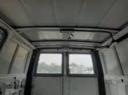 ✅ 2000 GMC Safari Cargo • VIN: 1GTDM19W2YB502687 • Lot: 58385205. Wystawiony na Copart z przebiegiem 144 919 mil. Bezpłatny archiwum sprzedaży aukcyjnych z USA i szczegółowy raport historii pojazdu na DreamBid. Zdjęcie 10.