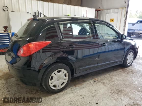 ✅ 2010 Nissan Versa S • VIN: 3N1BC1CPXAL460885 • Lot: 84963105. Wystawiony na Copart z przebiegiem 127 517 mil. Bezpłatny archiwum sprzedaży aukcyjnych z USA i szczegółowy raport historii pojazdu na DreamBid. Zdjęcie 3.