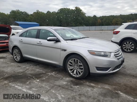 ✅ 2013 Ford Taurus Limited • VIN: 1FAHP2F8XDG208736 • Lot: 82472675. Wystawiony na Copart z przebiegiem 138 470 mil. Bezpłatny archiwum sprzedaży aukcyjnych z USA i szczegółowy raport historii pojazdu na DreamBid. Zdjęcie 4.