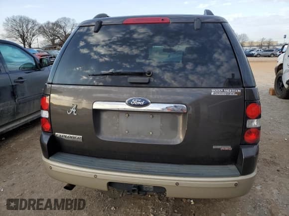 ✅ 2006 Ford Explorer Eddie Bauer • VIN: 1FMEU64E26UA98996 • Lot: 45353005. Listed on Copart with 157,297 mi. Free auction sales archive from the USA and detailed vehicle history report at DreamBid. Image 6.