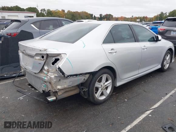 ✅ 2012 Toyota Camry LE • VIN: 4T1BF1FK3CU506145 • Lot: 43542378. Listed on IAAI with 143,305 mi. Free auction sales archive from the USA and detailed vehicle history report at DreamBid. Image 4.