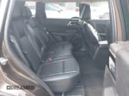 ✅ 2022 Mitsubishi Outlander SEL • VIN: JA4J4VA82NZ060174 • Lot: 42492433. Wystawiony na IAAI z przebiegiem 187 404 mil. Bezpłatny archiwum sprzedaży aukcyjnych z USA i szczegółowy raport historii pojazdu na DreamBid. Zdjęcie 8.