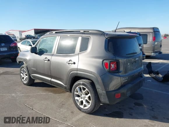 ✅ 2017 Jeep Renegade Latitude • VIN: ZACCJBBB3HPG03275 • Lot: 43681028. Listed on IAAI with 52,097 mi. Free auction sales archive from the USA and detailed vehicle history report at DreamBid. Image 3.