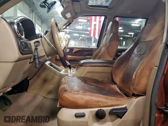 ✅ 2006 Ford Expedition Eddie Bauer • VIN: 1FMFU18566LA57925 • Lot: 96052925. Listed on Copart with 213,024 mi. Free auction sales archive from the USA and detailed vehicle history report at DreamBid. Image 7.