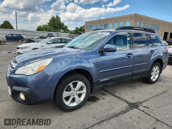 ✅ 2013 Subaru Outback Limited • VIN: 4S4BRCLCXD3312333 • Lot: 69572475. Listed on Copart with 95,772 mi. Free auction sales archive from the USA and detailed vehicle history report at DreamBid. Image 1.