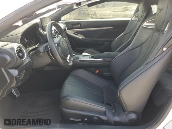 ✅ 2024 Lexus RC • VIN: JTHAP5BC3R5008936 • Lot: 51962395. Wystawiony na Copart z przebiegiem 39 857 mil. Bezpłatny archiwum sprzedaży aukcyjnych z USA i szczegółowy raport historii pojazdu na DreamBid. Zdjęcie 7.