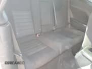 ✅ 2010 Dodge Challenger SE • VIN: 2B3CJ4DV0AH319453 • Lot: 85940654. Wystawiony na Copart z przebiegiem 239 518 mil. Bezpłatny archiwum sprzedaży aukcyjnych z USA i szczegółowy raport historii pojazdu na DreamBid. Zdjęcie 10.