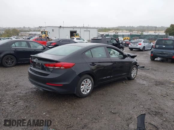 ✅ 2018 Hyundai Elantra SE • VIN: 5NPD74LF1JH264420 • Lot: 43428776. Listed on IAAI with 76,845 mi. Free auction sales archive from the USA and detailed vehicle history report at DreamBid. Image 4.