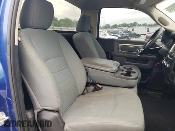 2017 Ram 1500 Tradesman z VIN 3C6JR6ATXHG773823, wystawiony jako Copart lot #53803145 z przebiegiem 119 723 mil mil oraz Szkoda całkowita • Salvage title. Historia ofert i sprzedaży dostępna na DreamBid. Obrazek 10.