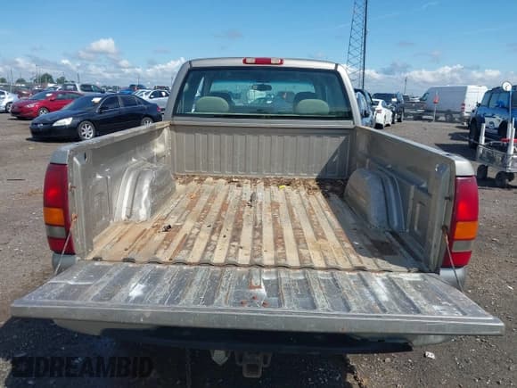 ✅ 1999 GMC Sierra 1500 SLE • VIN: 1GTEK19T1XE523527 • Лот: 42622644. Опубликован ранее на IAAI с пробегом 369 832 миль. Бесплатный доступ к архиву аукционных продаж из США и подробный отчёт об истории автомобиля на DreamBid. Изображение 18.