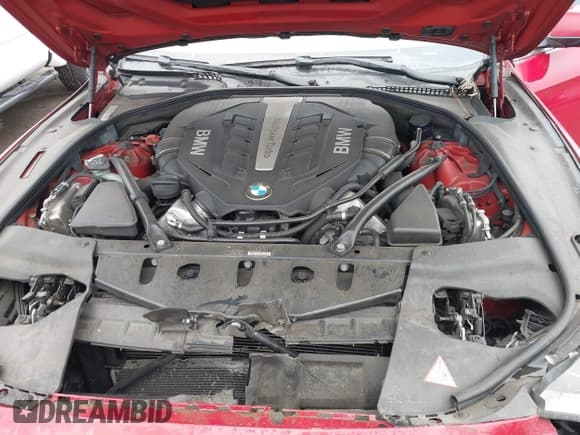 ✅ 2013 BMW 6 Series 650i • VIN: WBA6B2C56DD128133 • Лот: 41916715. Опубликован ранее на IAAI с пробегом 100 542 миль. Бесплатный доступ к архиву аукционных продаж из США и подробный отчёт об истории автомобиля на DreamBid. Изображение 10.