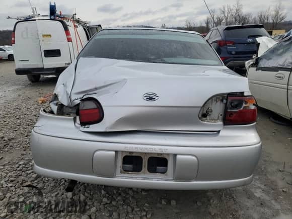 2001 Chevrolet Malibu z VIN 1G1ND52J216277589, wystawiony jako Copart lot #83456174 z przebiegiem 154 092 mil mil oraz Nie do naprawy • Non repairable. Historia ofert i sprzedaży dostępna na DreamBid. Obrazek 6.