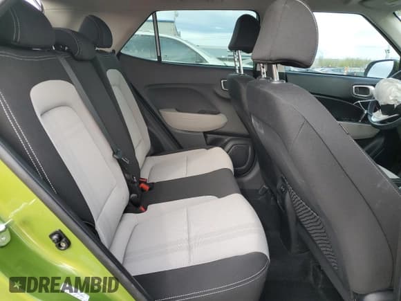 ✅ 2024 Hyundai Venue SEL • VIN: KMHRC8A35RU292994 • Lot: 50950715. Listed on Copart with 10,697 mi. Free auction sales archive from the USA and detailed vehicle history report at DreamBid. Image 11.