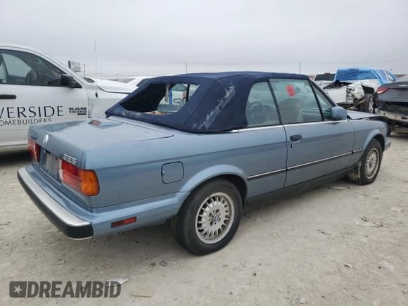 ✅ 1989 BMW 3 Series • VIN: WBABB2309K8862774 • Lot: 44600775. Wystawiony na Copart z przebiegiem 88 683 mil. Bezpłatny archiwum sprzedaży aukcyjnych z USA i szczegółowy raport historii pojazdu na DreamBid. Zdjęcie 3.