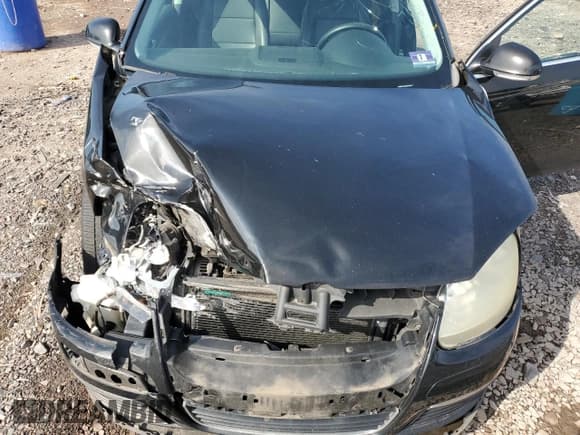 ✅ 2006 Volkswagen Jetta 2.5L • VIN: 3VWRG71K66M818914 • Лот: 66172225. Опубликован ранее на Copart с пробегом 96 418 миль. Бесплатный доступ к архиву аукционных продаж из США и подробный отчёт об истории автомобиля на DreamBid. Изображение 11.