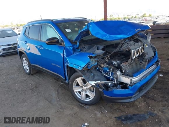 ✅ 2022 Jeep Compass Latitude • VIN: 3C4NJCBB2NT139253 • Lot: 42979620. Listed on IAAI with 70,676 mi. Free auction sales archive from the USA and detailed vehicle history report at DreamBid. Image 1.