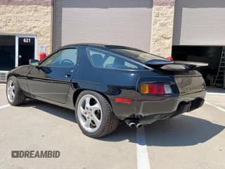 ✅ 1986 Porsche 928 • VIN: WP0JB0920GS861924 • Lot: 71474585. Wystawiony na Copart z przebiegiem 95 292 mil. Bezpłatny archiwum sprzedaży aukcyjnych z USA i szczegółowy raport historii pojazdu na DreamBid. Zdjęcie 3.