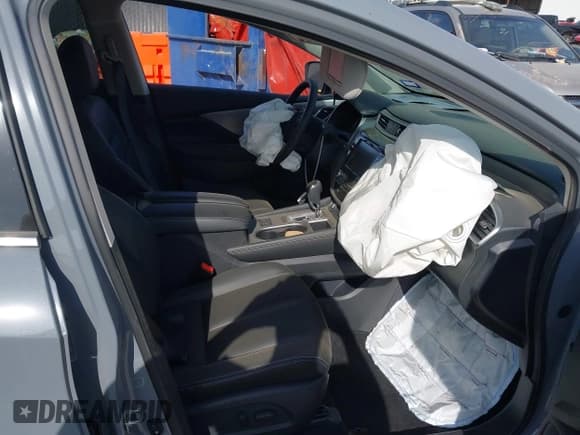 ✅ 2024 Nissan Murano SV • VIN: 5N1AZ2BJ8RC125556 • Lot: 42013431. Listed on IAAI with 2,241 mi. Free auction sales archive from the USA and detailed vehicle history report at DreamBid. Image 5.