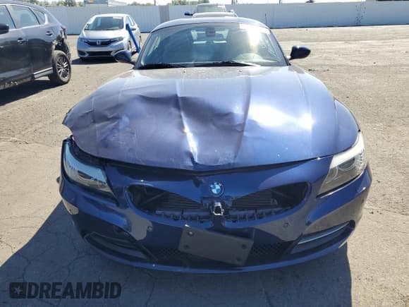 ✅ 2011 BMW Z4 sDrive30i • VIN: WBALM5C50BE380563 • Lot: 68116425. Listed on Copart with 25,445 mi. Free auction sales archive from the USA and detailed vehicle history report at DreamBid. Image 5.