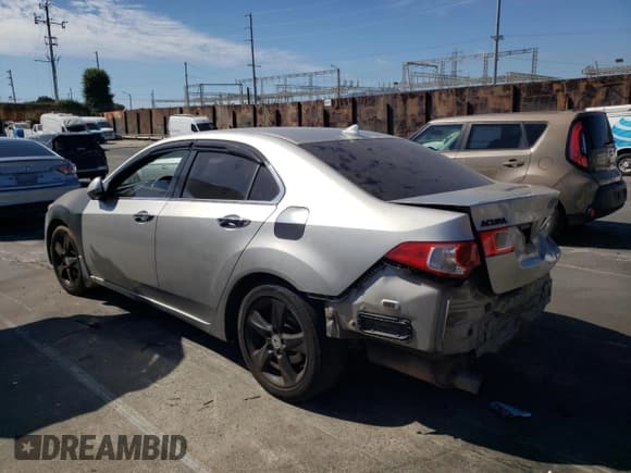 ✅ 2010 Acura TSX • VIN: JH4CU2F63AC015843 • Лот: 83842005. Опубликован ранее на Copart с пробегом 242 822 миль. Бесплатный доступ к архиву аукционных продаж из США и подробный отчёт об истории автомобиля на DreamBid. Изображение 2.