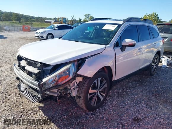 ✅ 2018 Subaru Outback Limited • VIN: 4S4BSAKC9J3380726 • Lot: 43507818. Listed on IAAI with 74,026 mi. Free auction sales archive from the USA and detailed vehicle history report at DreamBid. Image 2.