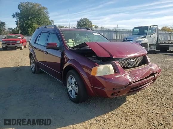 ✅ 2005 Ford Freestyle Limited • VIN: 1FMZK031X5GA80956 • Lot: 89846395. Wystawiony na Copart z przebiegiem 177 700 mil. Bezpłatny archiwum sprzedaży aukcyjnych z USA i szczegółowy raport historii pojazdu na DreamBid. Zdjęcie 14.