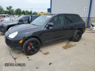 ✅ 2006 Porsche Cayenne Turbo • VIN: WP1AC29P96LA90830 • Lot: 63871785. Wystawiony na Copart z przebiegiem 107 703 mil. Bezpłatny archiwum sprzedaży aukcyjnych z USA i szczegółowy raport historii pojazdu na DreamBid. Zdjęcie 1.