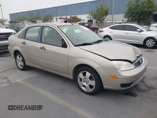 ✅ 2007 Ford Focus S • VIN: 1FAFP34N87W345156 • Lot: 43577701. Wystawiony na IAAI z przebiegiem 87 349 mil. Bezpłatny archiwum sprzedaży aukcyjnych z USA i szczegółowy raport historii pojazdu na DreamBid. Zdjęcie 1.