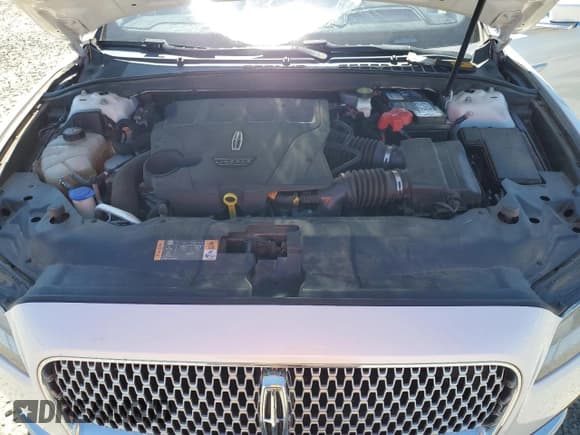 ✅ 2019 Lincoln Continental Reserve • VIN: 1LN6L9RP8K5602121 • Lot: 58120285. Listed on Copart with 85,348 mi. Free auction sales archive from the USA and detailed vehicle history report at DreamBid. Image 11.