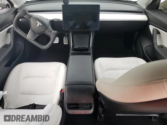 ✅ 2020 Tesla Model 3 Long Range • VIN: 5YJ3E1EB4LF796076 • Lot: 82530415. Wystawiony na Copart z przebiegiem 56 625 mil. Bezpłatny archiwum sprzedaży aukcyjnych z USA i szczegółowy raport historii pojazdu na DreamBid. Zdjęcie 8.