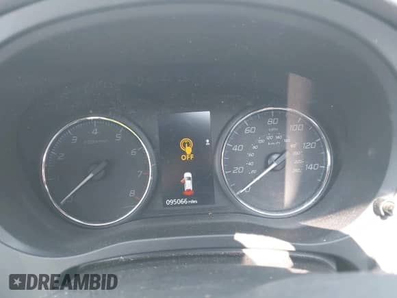 2018 Mitsubishi Outlander ES z VIN JA4AZ3A38JZ034988, wystawiony jako IAAI lot #42474272 z przebiegiem 95 066 mil mil oraz . Historia ofert i sprzedaży dostępna na DreamBid. Obrazek 7.