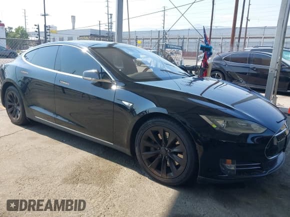 ✅ 2016 Tesla Model S 90D • VIN: 5YJSA1E23GF134423 • Lot: 42720975. Listed on IAAI with 114,782 mi. Free auction sales archive from the USA and detailed vehicle history report at DreamBid. Image 1.