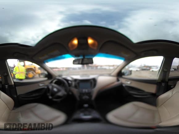 ✅ 2014 Hyundai Santa Fe • VIN: 5XYZWDLA8EG174613 • Лот: 43680209. Опубликован ранее на IAAI с пробегом 269 810 миль. Бесплатный доступ к архиву аукционных продаж из США и подробный отчёт об истории автомобиля на DreamBid. Изображение 18.