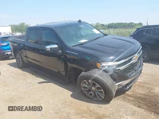 ✅ 2024 Chevrolet Silverado 1500 LT • VIN: 1GCPDKEK2RZ264435 • Lot: 42961306. Listed on IAAI with 17,811 mi. Free auction sales archive from the USA and detailed vehicle history report at DreamBid. Image 1.