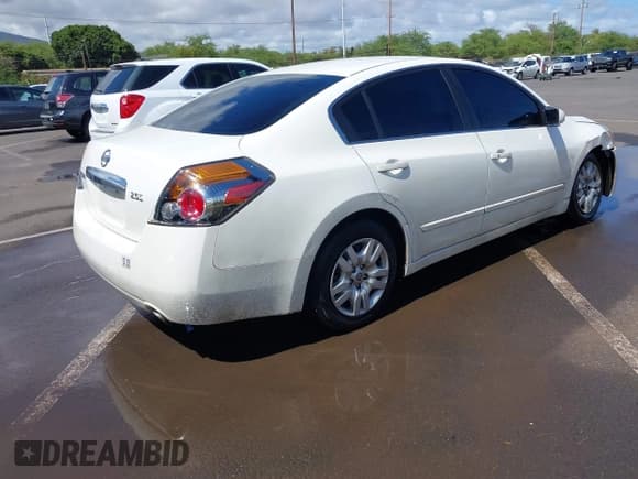✅ 2011 Nissan Altima SL • VIN: 1N4AL2AP5BC131452 • Lot: 42045894. Listed on IAAI with 122,464 mi. Free auction sales archive from the USA and detailed vehicle history report at DreamBid. Image 4.