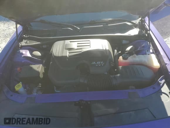 ✅ 2019 Dodge Challenger SXT • VIN: 2C3CDZAG0KH667901 • Lot: 72828702. Wystawiony na Copart z przebiegiem 40 968 mil. Bezpłatny archiwum sprzedaży aukcyjnych z USA i szczegółowy raport historii pojazdu na DreamBid. Zdjęcie 11.