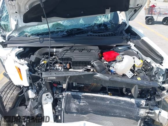 ✅ 2022 Jeep Renegade Latitude • VIN: ZACNJDB11NPN44179 • Lot: 42523206. Listed on IAAI with 29,966 mi. Free auction sales archive from the USA and detailed vehicle history report at DreamBid. Image 10.