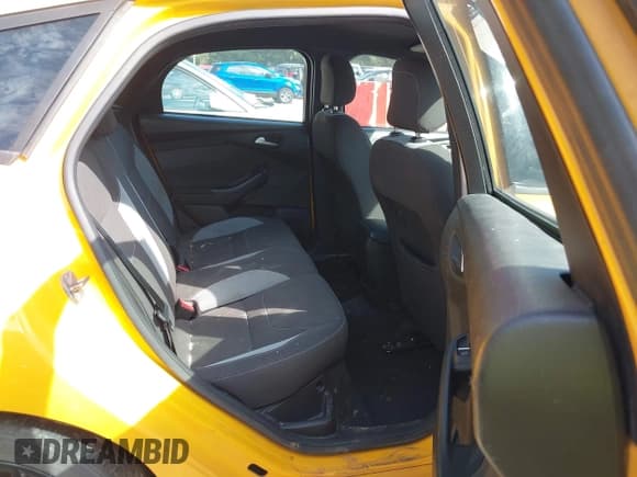 ✅ 2015 Ford Focus ST • VIN: 1FADP3L92FL331197 • Лот: 43365593. Опубликован ранее на IAAI с пробегом 210 690 миль. Бесплатный доступ к архиву аукционных продаж из США и подробный отчёт об истории автомобиля на DreamBid. Изображение 8.