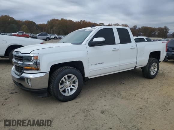 ✅ 2019 Chevrolet Silverado 1500 LT • VIN: 2GCVKPEC5K1137292 • Lot: 91891025. Wystawiony na Copart z przebiegiem 203 911 mil. Bezpłatny archiwum sprzedaży aukcyjnych z USA i szczegółowy raport historii pojazdu na DreamBid. Zdjęcie 1.