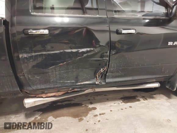 ✅ 2009 Dodge 1500 SLT • VIN: 1D3HV13T29J527892 • Lot: 41364322. Wystawiony na IAAI z przebiegiem 208 736 mil. Bezpłatny archiwum sprzedaży aukcyjnych z USA i szczegółowy raport historii pojazdu na DreamBid. Zdjęcie 6.