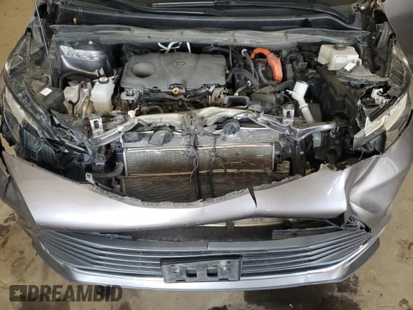 ✅ 2021 Toyota Sienna XLE • VIN: 5TDJSKFCXMS028497 • Lot: 64081715. Listed on Copart with 175,599 mi. Free auction sales archive from the USA and detailed vehicle history report at DreamBid. Image 12.