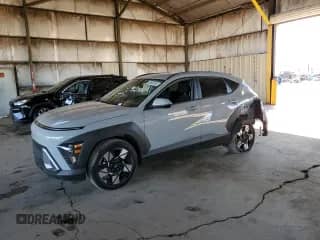 2025 Hyundai Kona SEL with VIN KM8HB3AB4SU189032, listed as a Copart auction lot 83835195 with 10,457 mi miles and Salvage title. Bid and sale history available at DreamBid. Image 1.