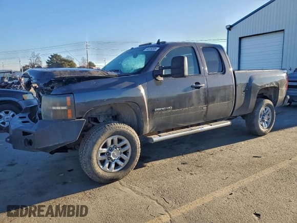 ✅ 2011 Chevrolet Silverado 2500HD LTZ • VIN: 1GC2KYC84BZ269555 • Лот: 94529205. Опубликован ранее на Copart с пробегом 185 460 миль. Бесплатный доступ к архиву аукционных продаж из США и подробный отчёт об истории автомобиля на DreamBid. Изображение 1.